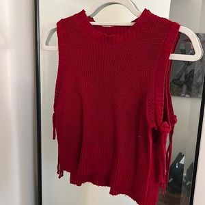 Red, super cute, cropped, tie on the side sweater shirt